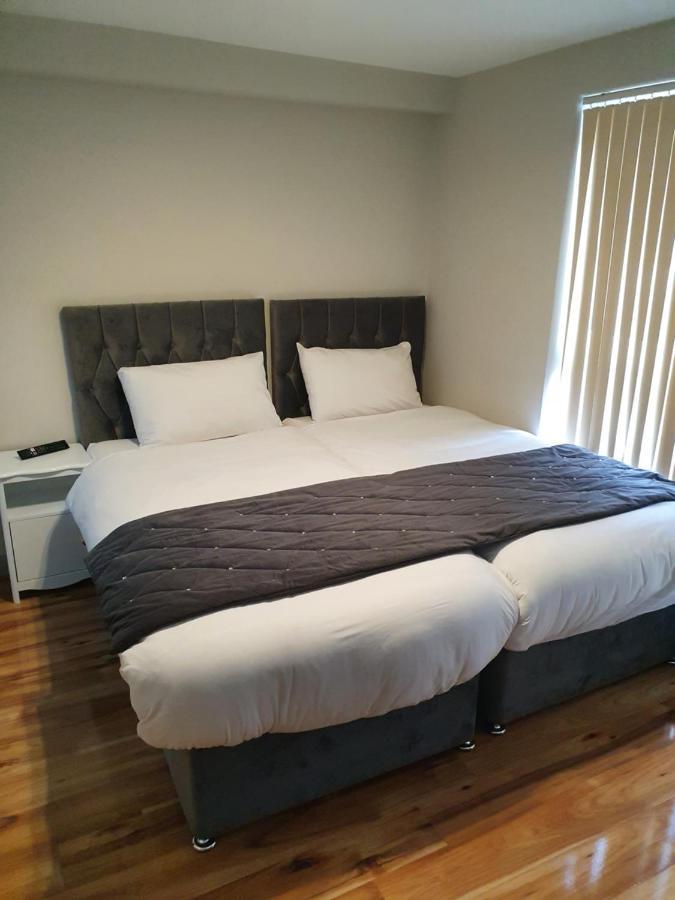 Centre 5 Double Bedroom Detached Motel *